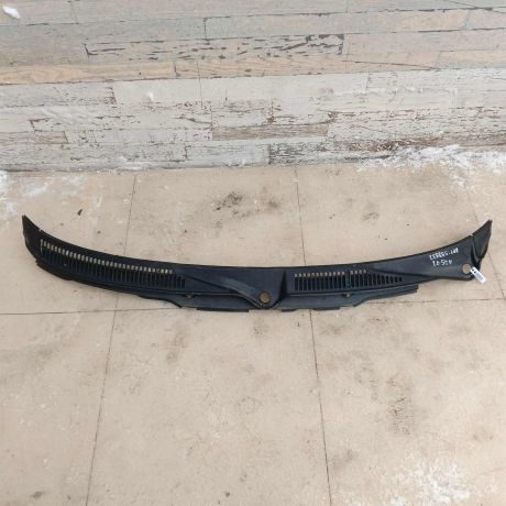 dekorativnaia-nakladka-zabo-dozdevik-vodootvodiashhii-shhitok-audi-100-c4-audi-a6-c4-art-97051-big-0