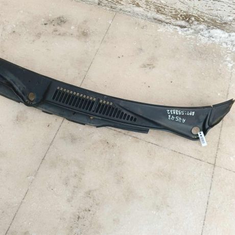 dekorativnaia-nakladka-zabo-dozdevik-vodootvodiashhii-shhitok-audi-100-c4-audi-a6-c4-art-97051-big-4