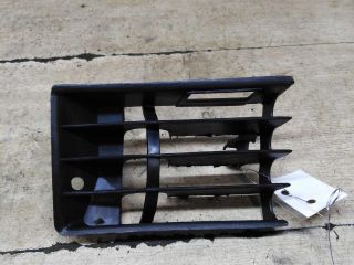 resetka-bampera-pravaia-audi-100-c4-art-97164