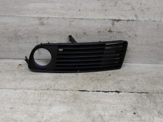 resetka-v-bamper-levaia-audi-a6-c5-art-97240