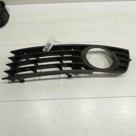 resetka-bampera-levaia-audi-a4-b6-art-97276-big-0