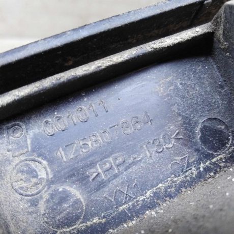 kronstein-bampera-zadnego-pravyi-skoda-octavia-a5-rest-art-97408-big-1