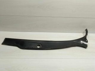 dekorativnaia-nakladka-zabo-dozdevik-vodootvodiashhii-shhitok-levaia-peugeot-206-art-97461