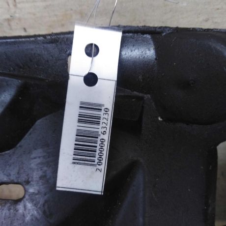 kronstein-krepleniia-zadnego-bampera-levoe-xetcbek-renault-megane-ii-art-97538-big-1