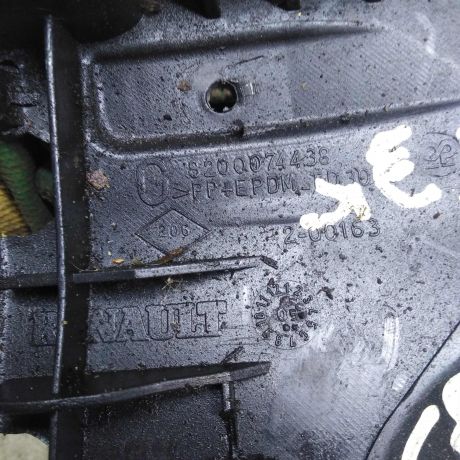 kronstein-krepleniia-zadnego-bampera-levoe-xetcbek-renault-megane-ii-art-97538-big-5