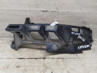 kronstein-krepleniia-zadnego-bampera-pravoe-xetcbek-renault-megane-ii-art-97610