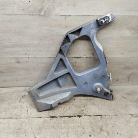 kronstein-levyi-zadnego-bampera-ford-focus-i-art-99344-big-1