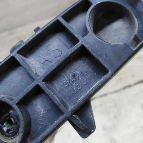 kronstein-levyi-krepleniia-zadnego-bampera-toyota-avensis-iii-art-99518-big-3