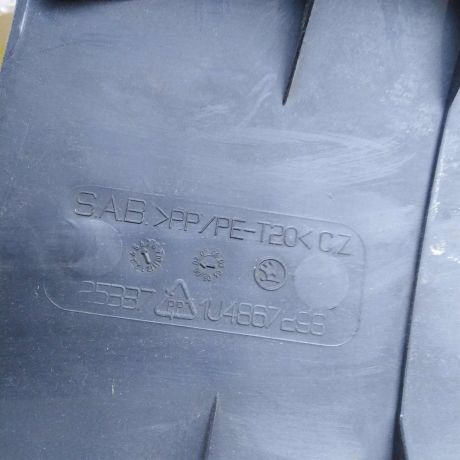 obsivka-stoiki-salona-pravaia-sredniaia-skoda-octavia-i-a4-art-99926-big-4