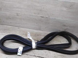 uplotnitel-dveri-perednei-pravoi-skoda-octavia-i-a4-art-99973