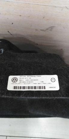 obsivka-bagaznika-levaia-volkswagen-jetta-vi-art-100878-big-3