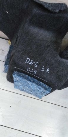 obsivka-bagaznika-pravaia-volkswagen-jetta-vi-art-100881-big-1