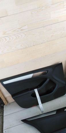 obsivka-dveri-volkswagen-jetta-vi-art-101059-big-1