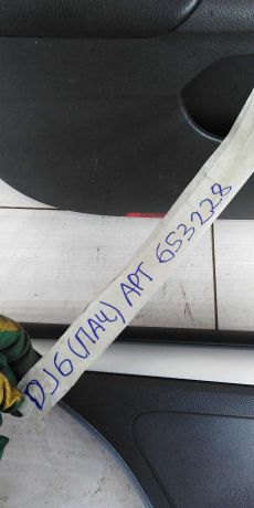 obsivka-dveri-volkswagen-jetta-vi-art-101059-big-4
