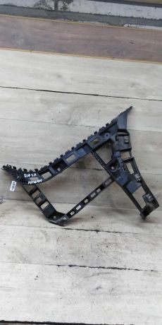 kreplenie-zadnego-bampera-pravyi-volkswagen-jetta-vi-art-101107-big-1