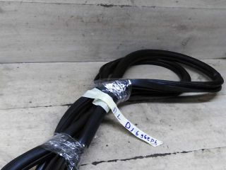 uplotnitel-dveri-perednii-levyi-volkswagen-jetta-vi-art-101140