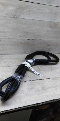 uplotnitel-dveri-perednii-levyi-volkswagen-jetta-vi-art-101140-big-0