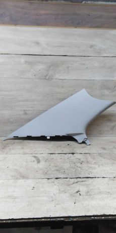 obsivka-salona-nakladka-zadniaia-levaia-na-stoiku-volkswagen-jetta-vi-art-101182-big-0