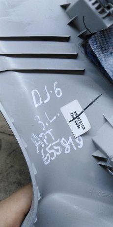 obsivka-salona-nakladka-zadniaia-levaia-na-stoiku-volkswagen-jetta-vi-art-101182-big-2