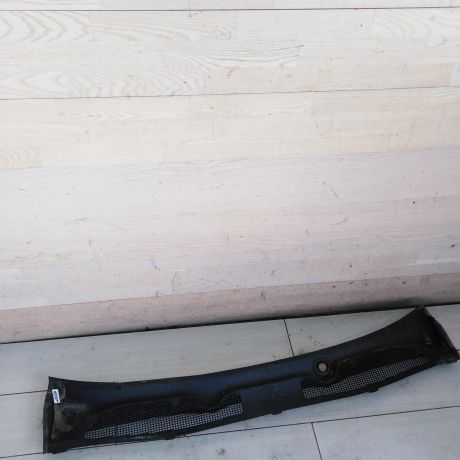 dekorativnaia-nakladka-zabo-dozdevik-vodootvodiashhii-shhitok-renault-fluence-i-art-101536-big-0