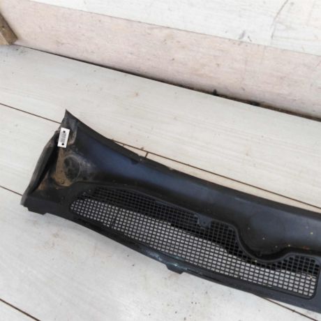 dekorativnaia-nakladka-zabo-dozdevik-vodootvodiashhii-shhitok-renault-fluence-i-art-101536-big-1