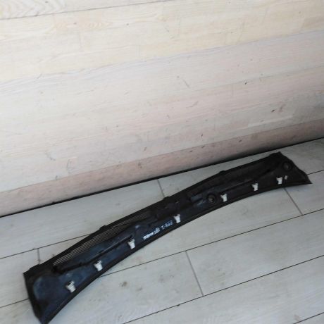 dekorativnaia-nakladka-zabo-dozdevik-vodootvodiashhii-shhitok-renault-fluence-i-art-101536-big-3