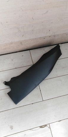 obsivka-stoiki-salona-nakladka-zadniaia-levaia-volkswagen-jetta-vi-art-101741-big-0