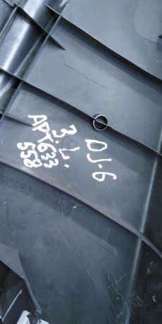 obsivka-stoiki-salona-nakladka-zadniaia-levaia-volkswagen-jetta-vi-art-101741-big-1