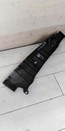 obsivka-stoiki-salona-nakladka-zadniaia-levaia-volkswagen-jetta-vi-art-101741-big-3