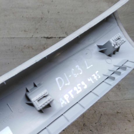 obsivka-nakladka-levaia-perednei-stoiki-salona-volkswagen-jetta-vi-art-101758-big-1
