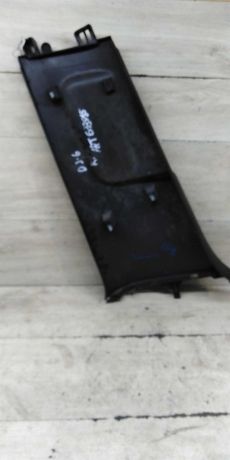 obsivka-srednei-stoiki-salona-nakladka-pravaia-volkswagen-jetta-vi-art-101809-big-3