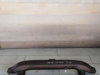 usilitel-perednego-bampera-volkswagen-jetta-vi-art-102011