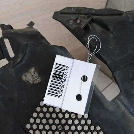 dekorativnaia-nakladka-zabo-dozdevik-vodootvodiashhii-shhitok-peugeot-308-i-art-102364-big-2