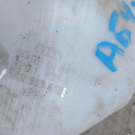 bacok-omyvatelia-lobovogo-stekla-audi-80-b4-art-102904-big-1