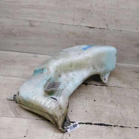 bacok-omyvatelia-lobovogo-stekla-audi-80-b4-art-102904-big-4