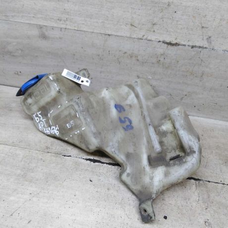 bacok-omyvatelia-lobovogo-stekla-volkswagen-passat-b5-art-102906-big-0