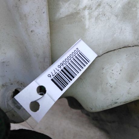 bacok-omyvatelia-lobovogo-stekla-audi-a6-c5-art-102909-big-4