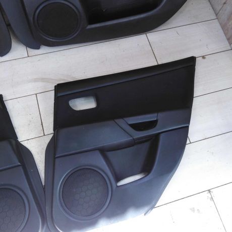 obsivka-dveri-mazda-3-bk-art-102992-big-2