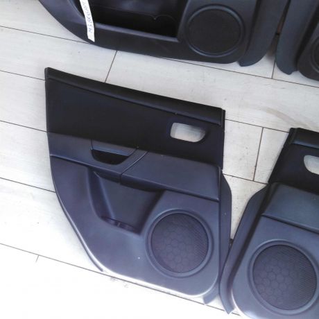 obsivka-dveri-mazda-3-bk-art-102992-big-3