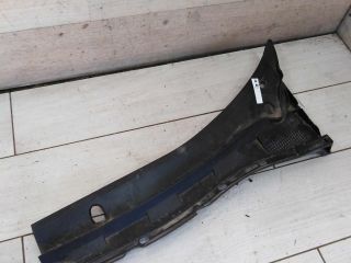 dekorativnaia-nakladka-zabo-dozdevik-vodootvodiashhii-shhitok-levyi-mazda-3-bk-art-103008