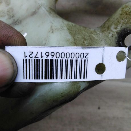 bacok-omyvatelia-lobovogo-stekla-audi-a4-b6-art-103039-big-5