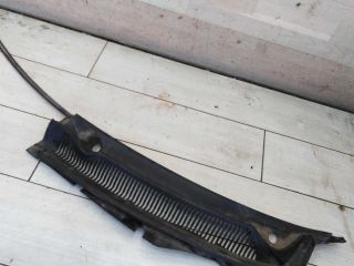 dekorativnaia-nakladka-zabo-dozdevik-vodootvodiashhii-shhitok-levyi-ford-mondeo-3-art-103299