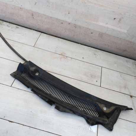 dekorativnaia-nakladka-zabo-dozdevik-vodootvodiashhii-shhitok-levyi-ford-mondeo-3-art-103299-big-0