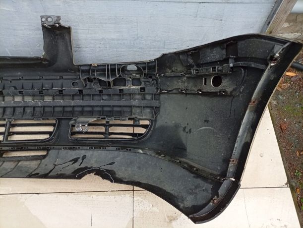 bamper-perednii-volkswagen-bora-defekty-na-foto-pod-omyvateli-far-art-104042-big-9