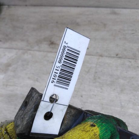 kronstein-zadnii-levyi-kreplenie-bampera-volkswagen-golf-4-skoda-octavia-i-a4-volkswagen-bora-audi-a3-8l-art-104381-big-1