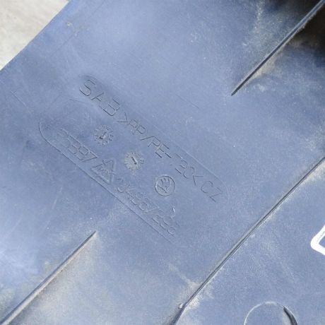 obsivka-stoiki-salona-pravaia-nizniaia-sredniaia-skoda-octavia-i-a4-art-104639-big-3