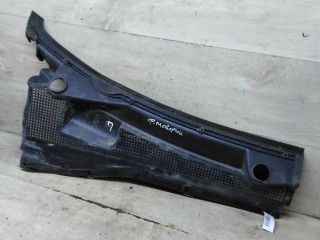 dekorativnaia-nakladka-zabo-dozdevik-vodootvodiashhii-shhitok-levyi-ford-maverick-ii-art-104885