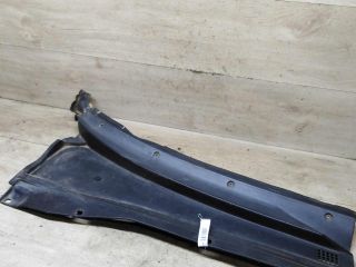 dekorativnaia-nakladka-zabo-dozdevik-vodootvodiashhii-shhitok-pravyi-ford-maverick-ii-art-104886