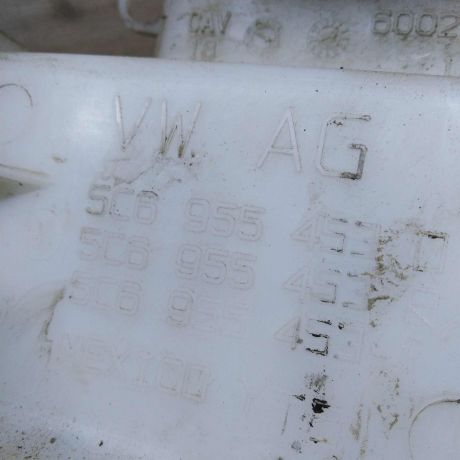 bacok-omyvatelia-stekla-volkswagen-jetta-vi-art-105256-big-3