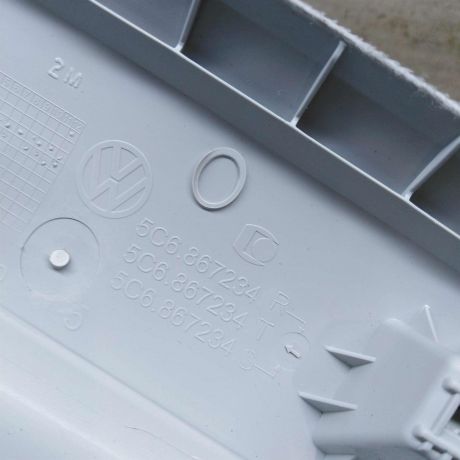 obsivka-stoiki-salona-nakladka-volkswagen-jetta-vi-art-105260-big-2